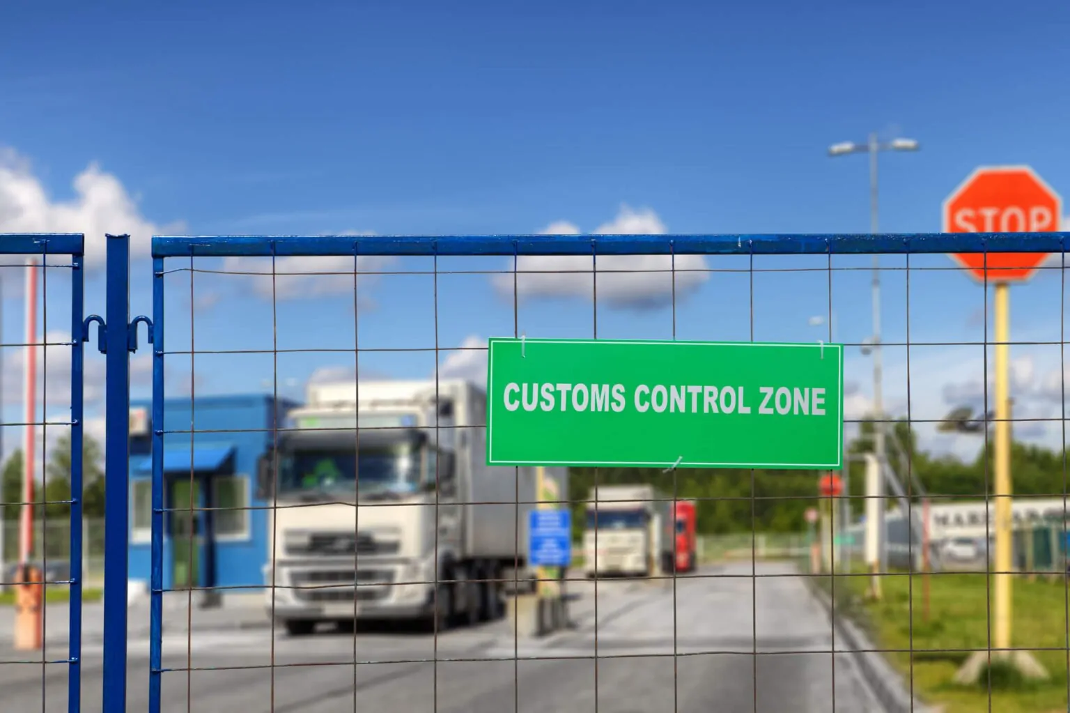 crystal-logistics-services.com